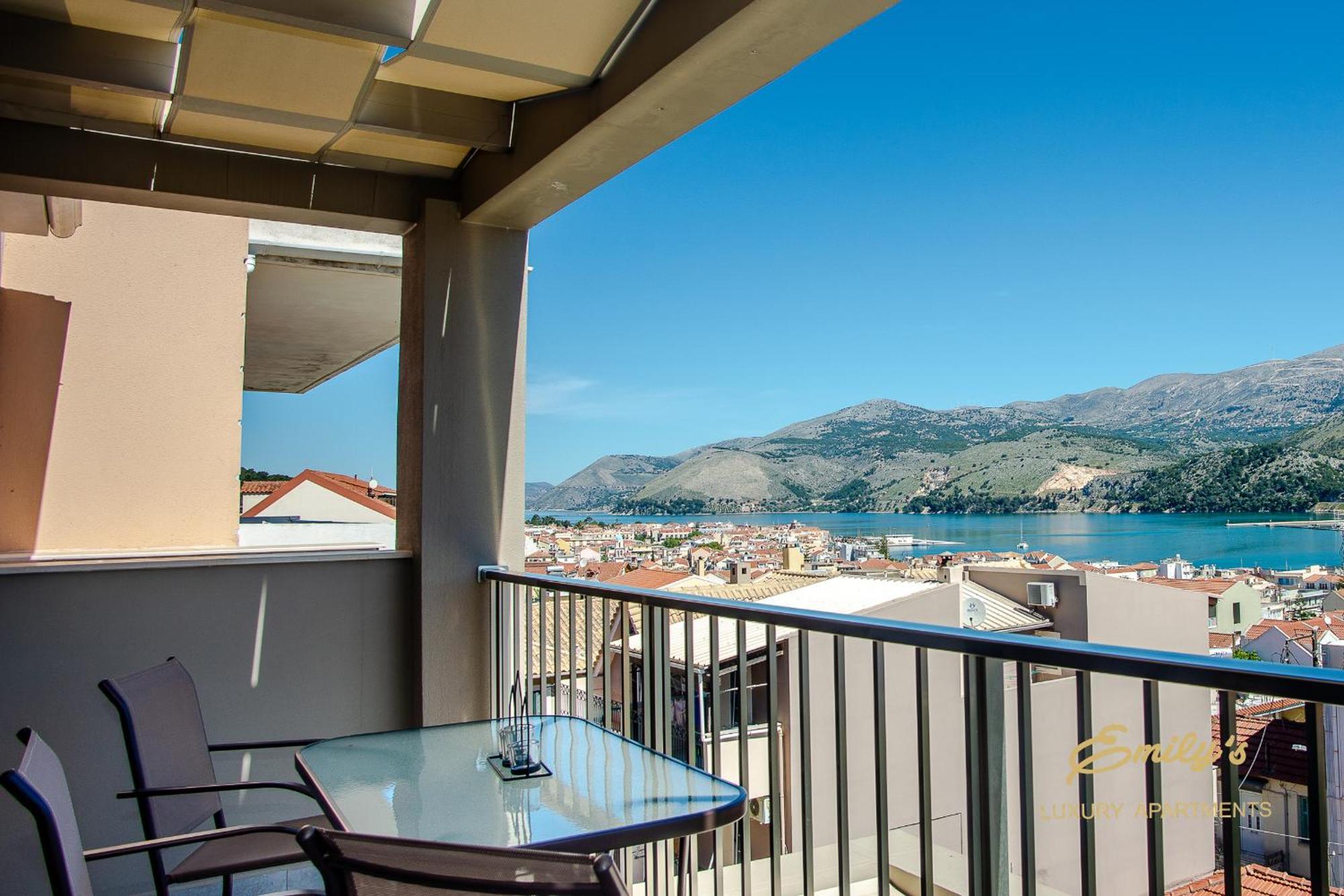 Emily'S Luxury Apartments Argostoli  Exterior photo