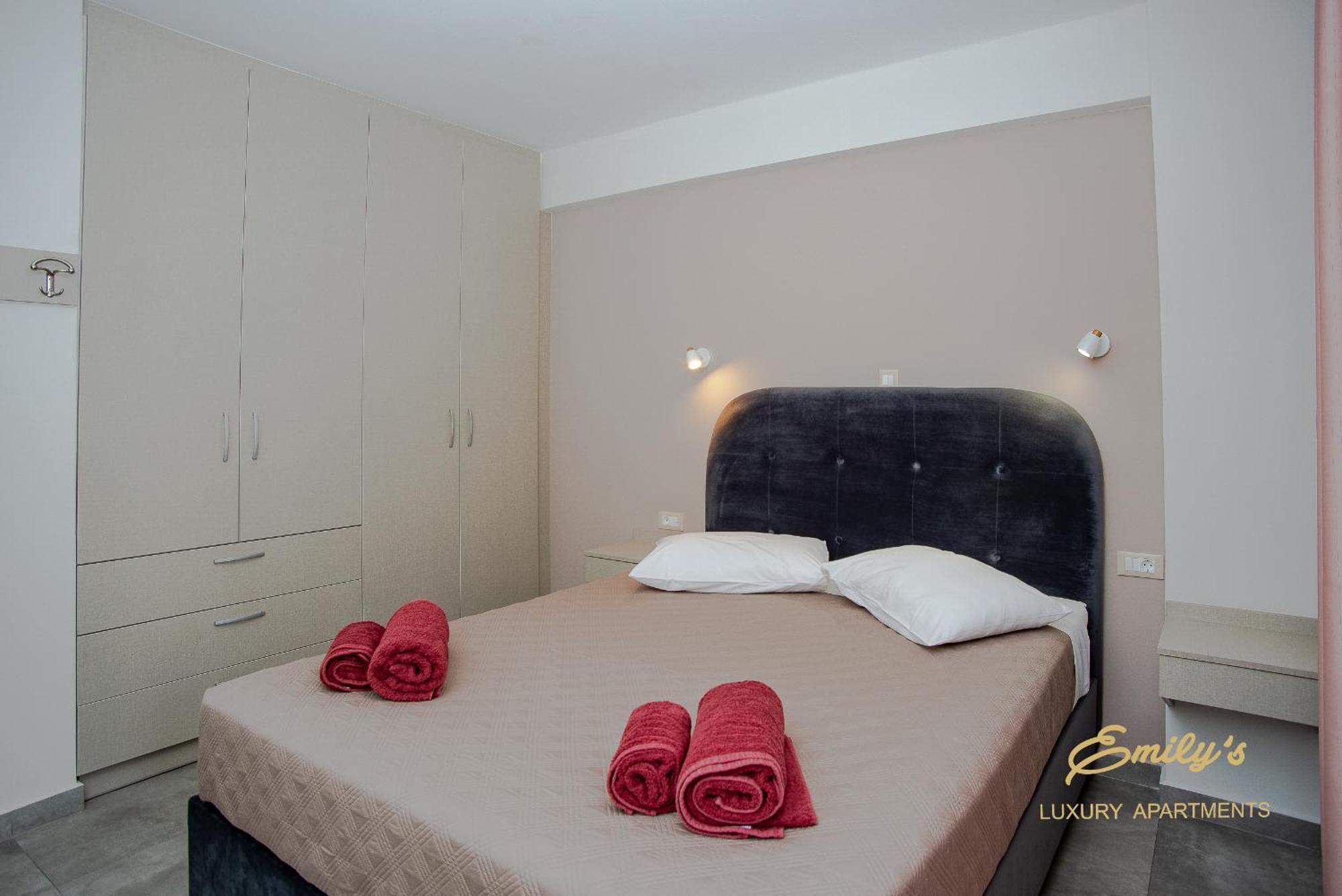 Emily'S Luxury Apartments Argostoli  Exterior photo