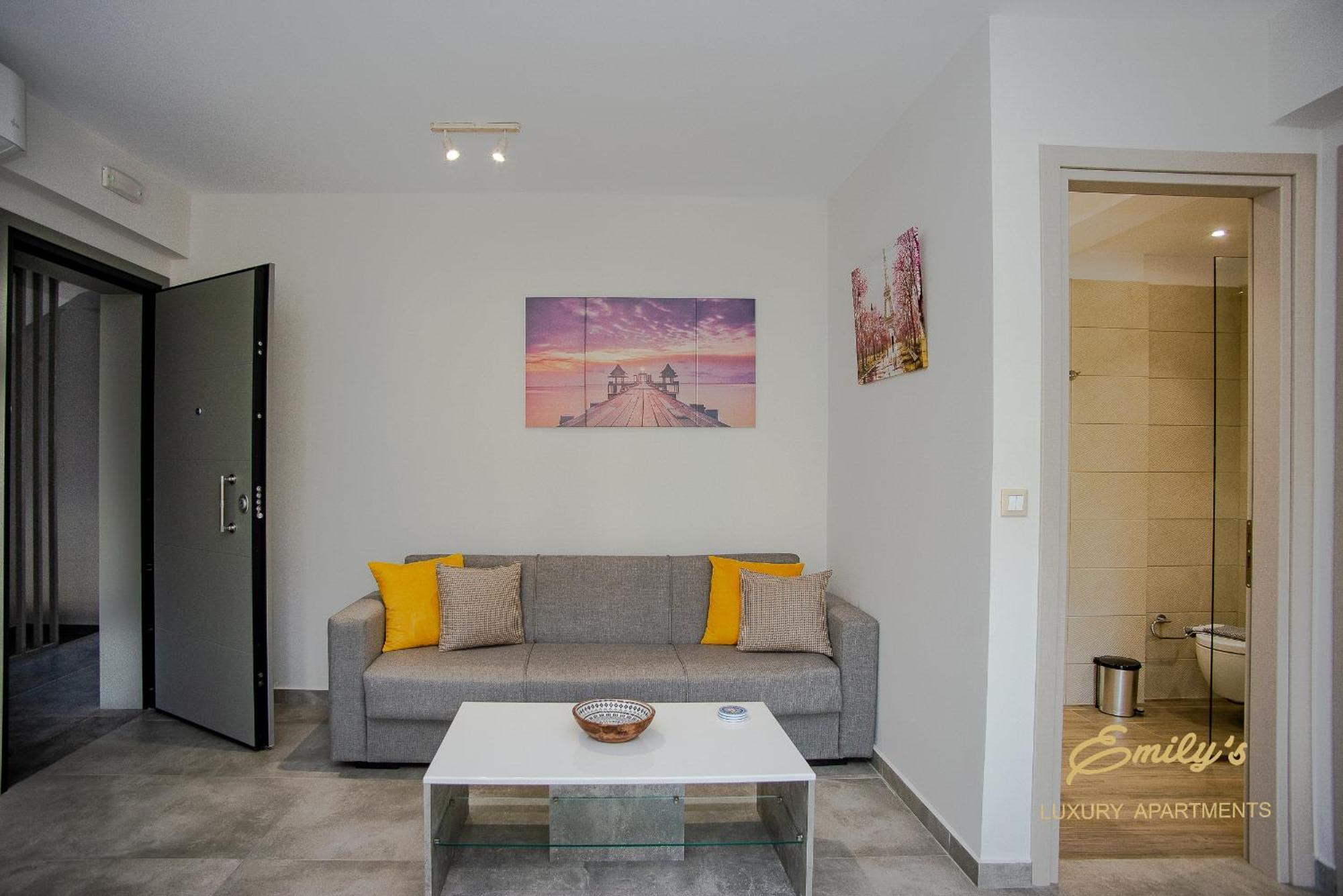 Emily'S Luxury Apartments Argostoli  Exterior photo